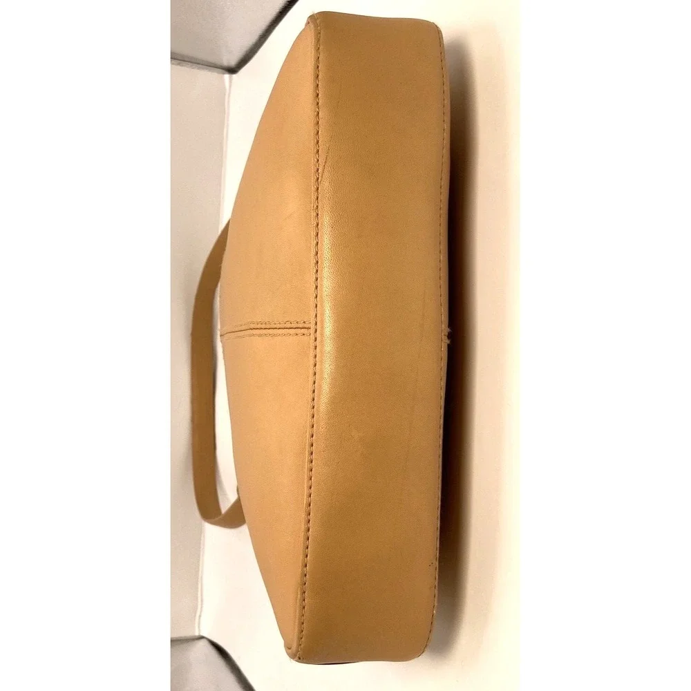 Vintage Etienne Aigner Camel Leather Hobo Bag Gold Plaque Quiet Luxury Preppy